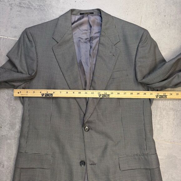 Hart Schaffner Marx Men’s 40L Sport Coat - Gray Houndstooth - Two-Button - Picture 2 of 10